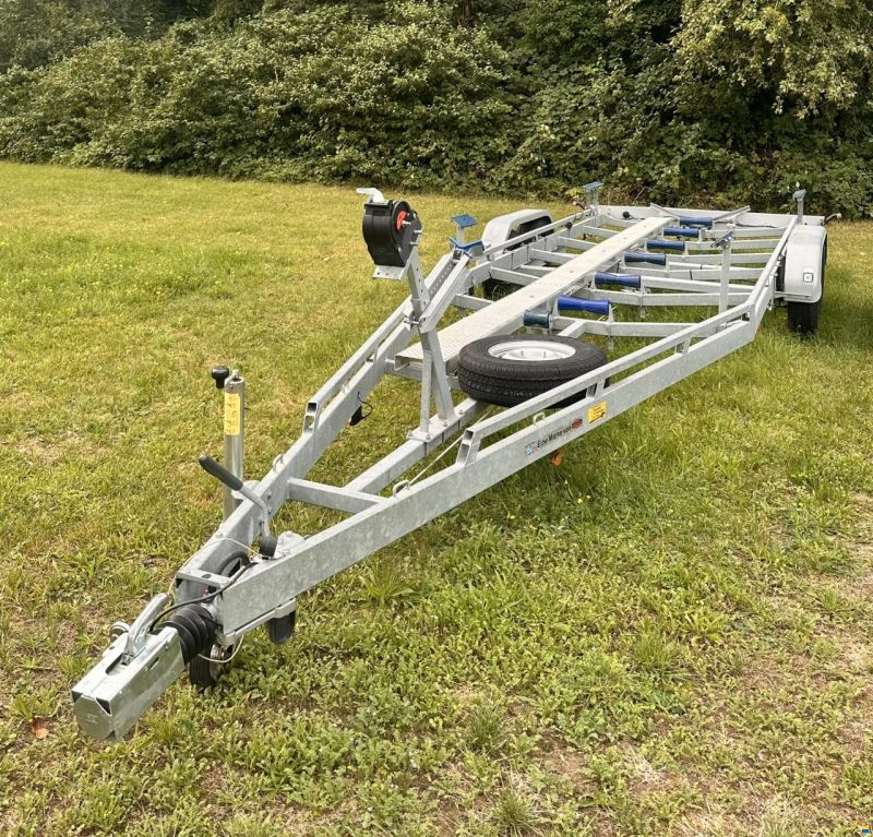 Rinker Fiesta Vee 266