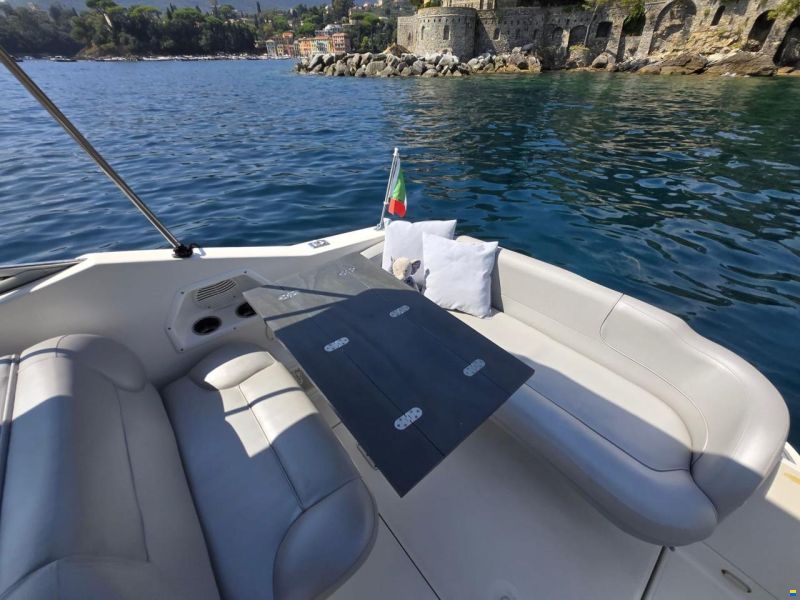 Chaparral 240 Signature