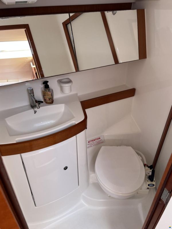 Beneteau Oceanis 40