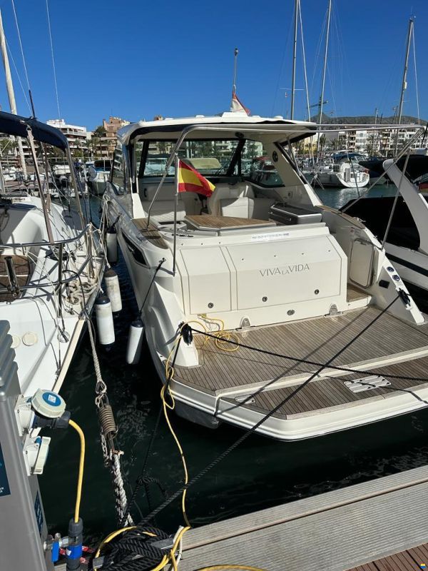 Sea Ray Sundancer 320 Coupe