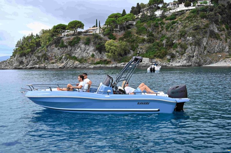 Ranieri Boat Azzura 40th Limited Edition