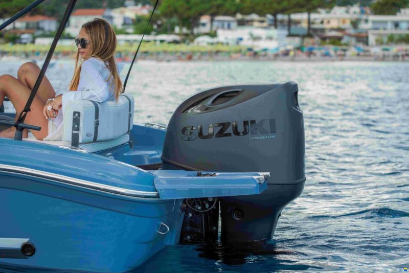 Ranieri Boat Azzura 40th Limited Edition