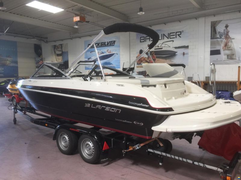 Larson LX 225