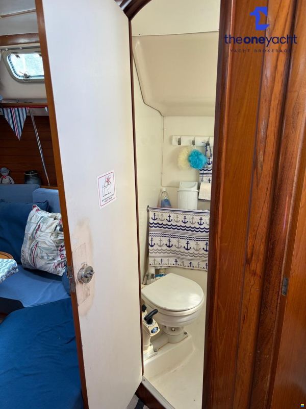 Beneteau Oceanis 351