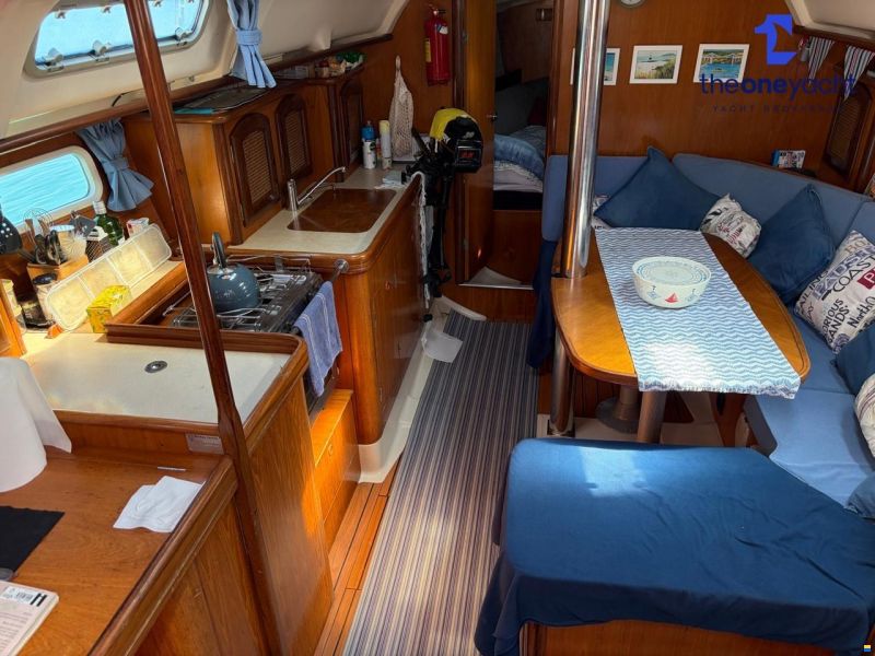 Beneteau Oceanis 351