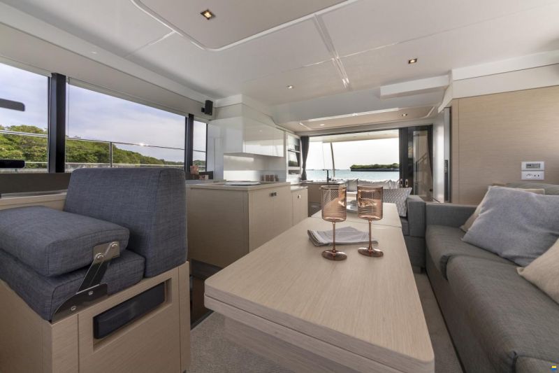 Fountaine Pajot MY5