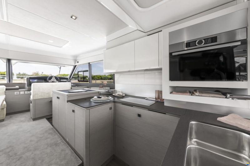 Fountaine Pajot MY5