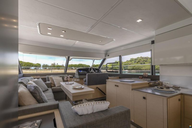 Fountaine Pajot MY5