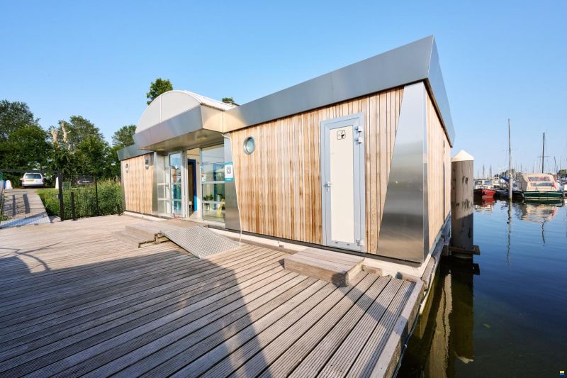 Ligplaats houseboat 14m