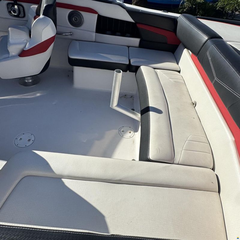 Four Winns H230SS