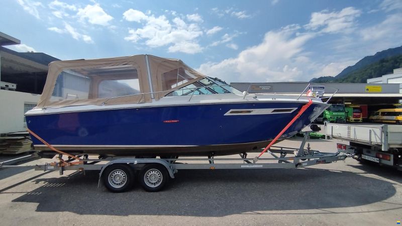 Sea Ray CC240