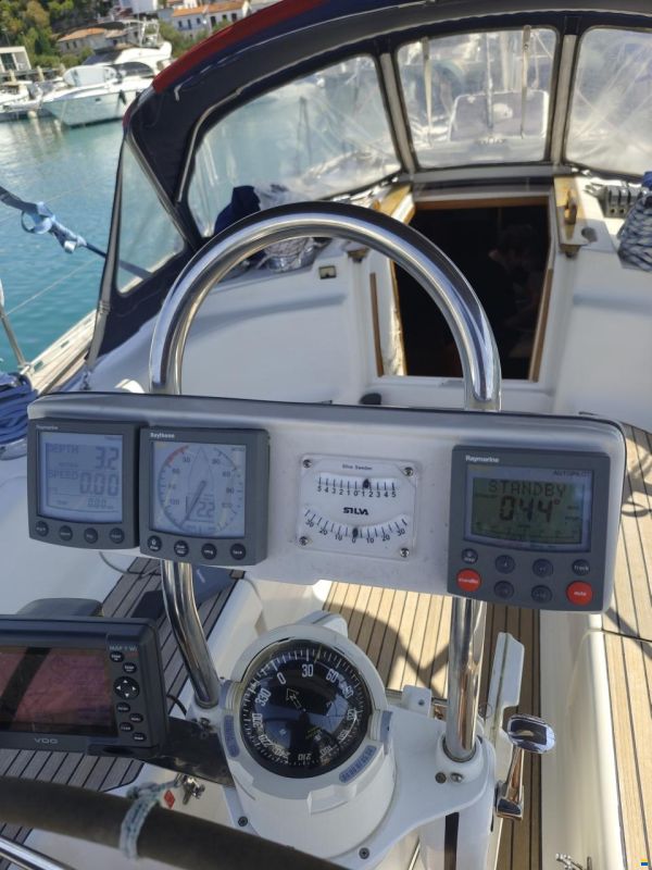 Dufour 38 Classic