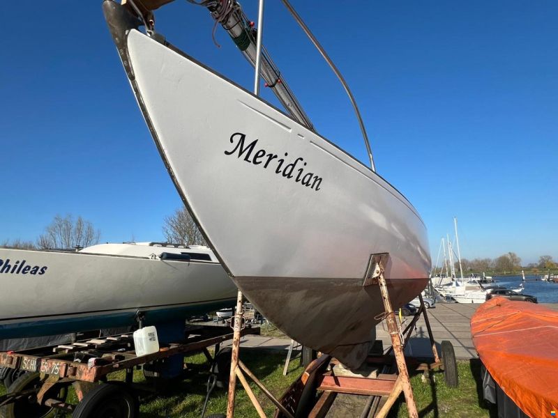 Meridian 25