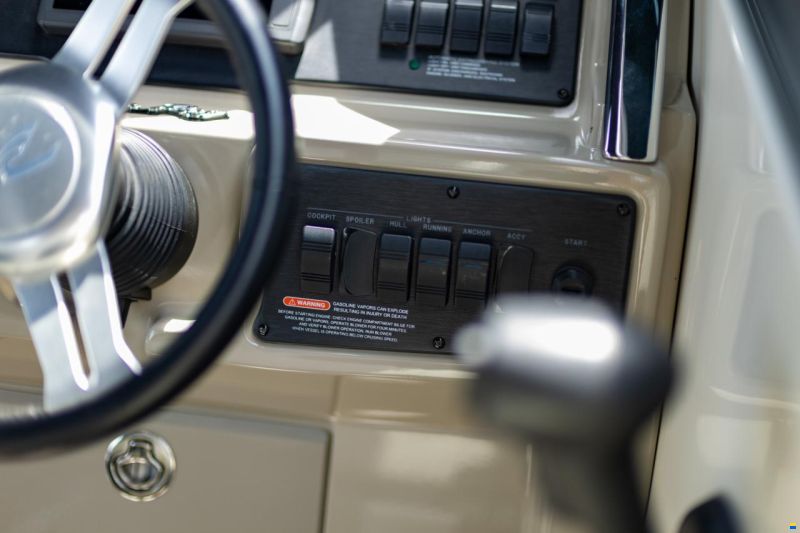 Sea Ray Sundancer 265 DAE