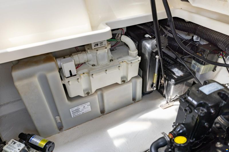 Sea Ray Sundancer 265 DAE