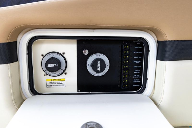 Sea Ray Sundancer 265 DAE