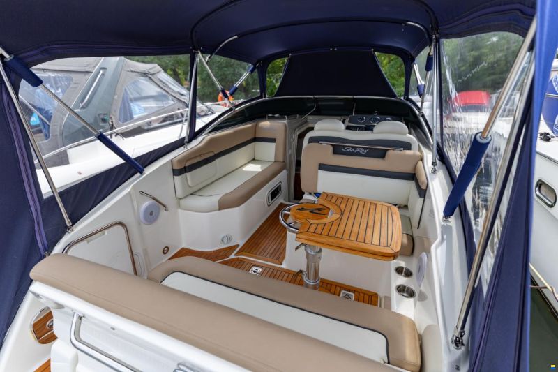Sea Ray Sundancer 265 DAE