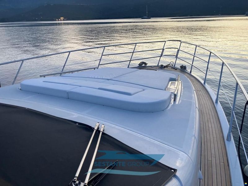 Azimut 62S