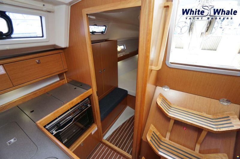 Bavaria Cruiser 33