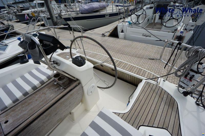 Bavaria Cruiser 33