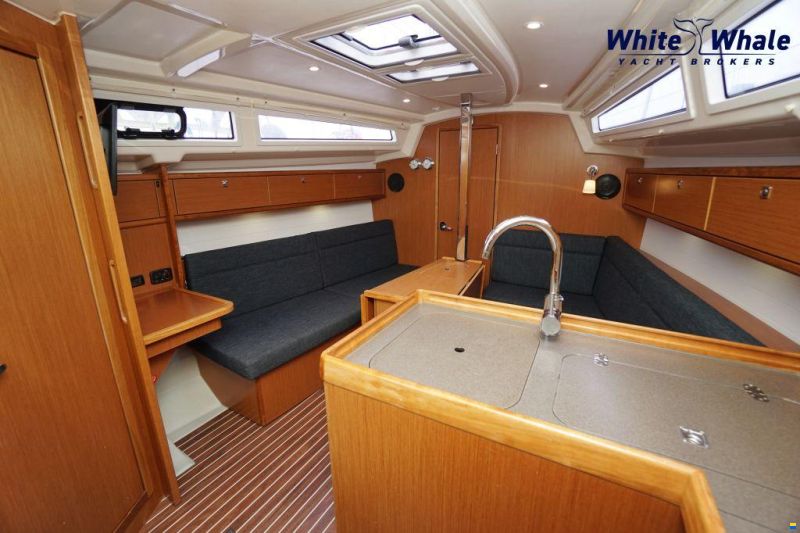 Bavaria Cruiser 33
