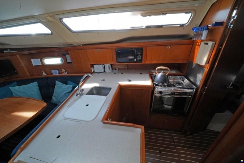 Hunter 356