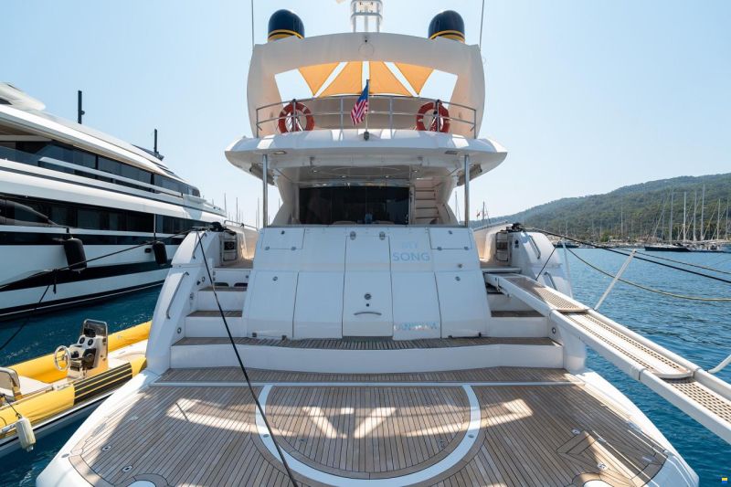 Sunseeker 82