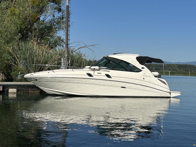 Sea Ray 305 Sundancer Hardtop Cruiser