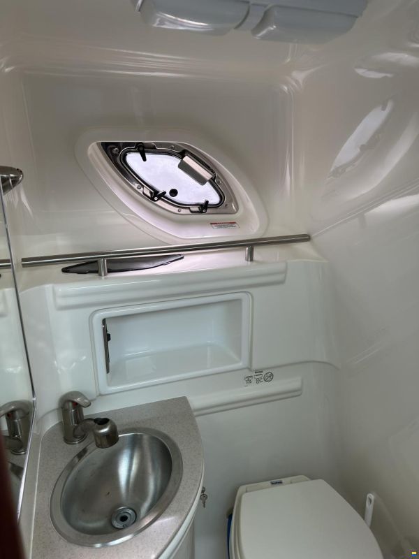 Sea Ray 305 Sundancer Hardtop Chuiser