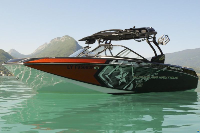 Correct Craft G25