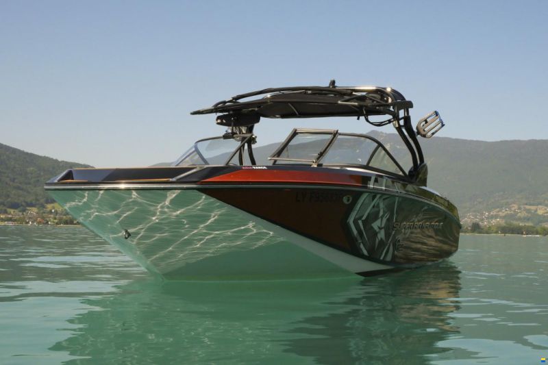 Correct Craft G25