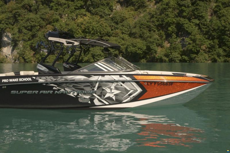Correct Craft G25
