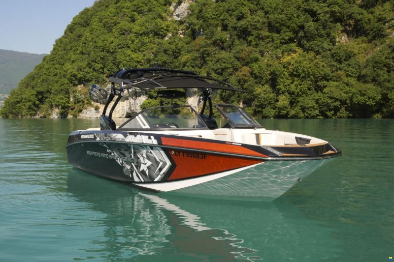 Correct Craft G25