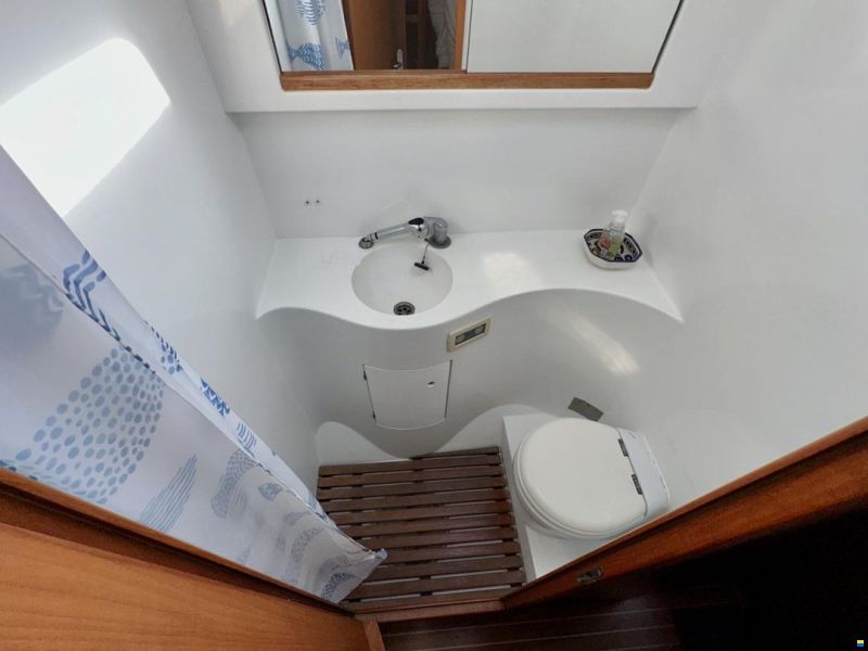 Lagoon 570