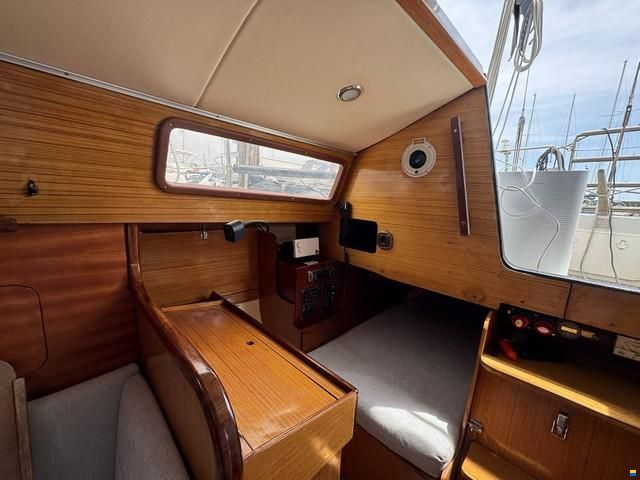 Dufour 3800
