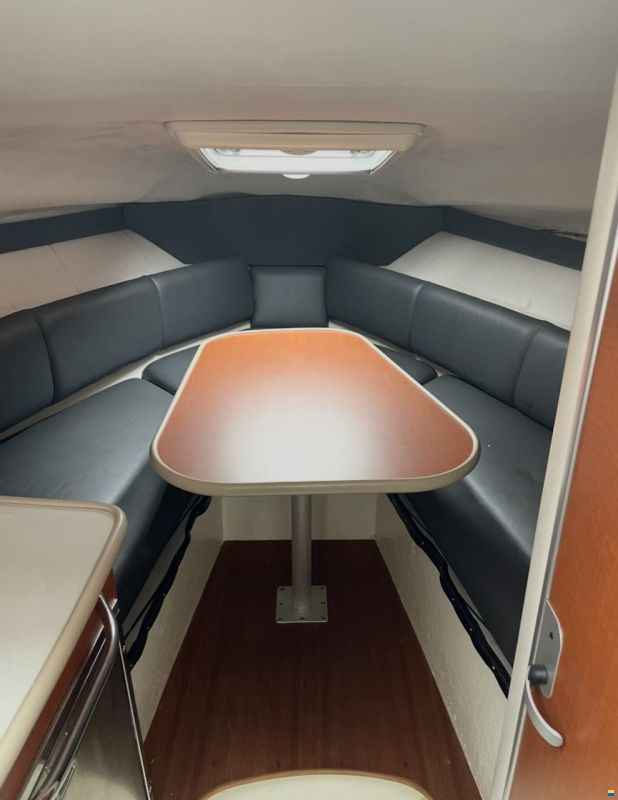 Chaparral Signature 240