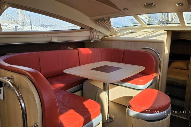 Etap 46 Deck Saloon