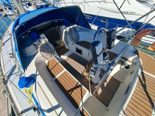 Bavaria 37