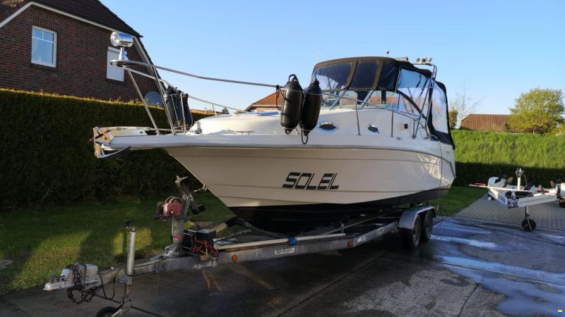 Rinker Fiesta Vee 265