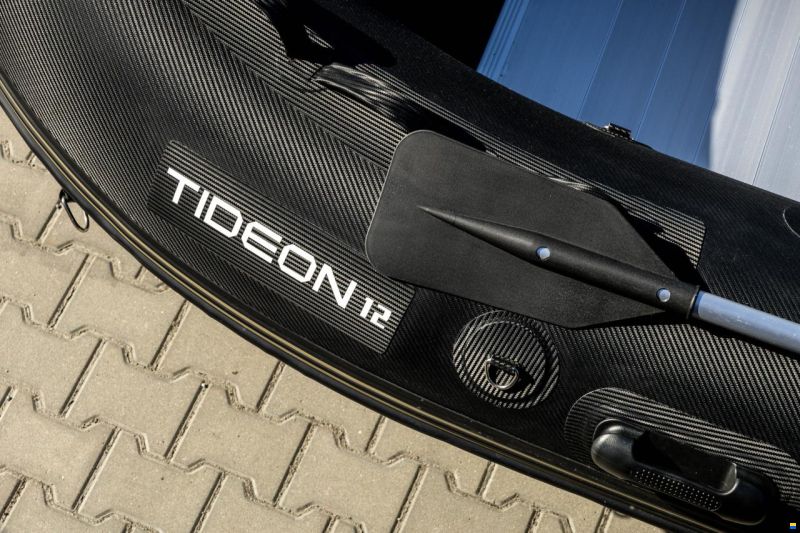 Ponton typu RIB