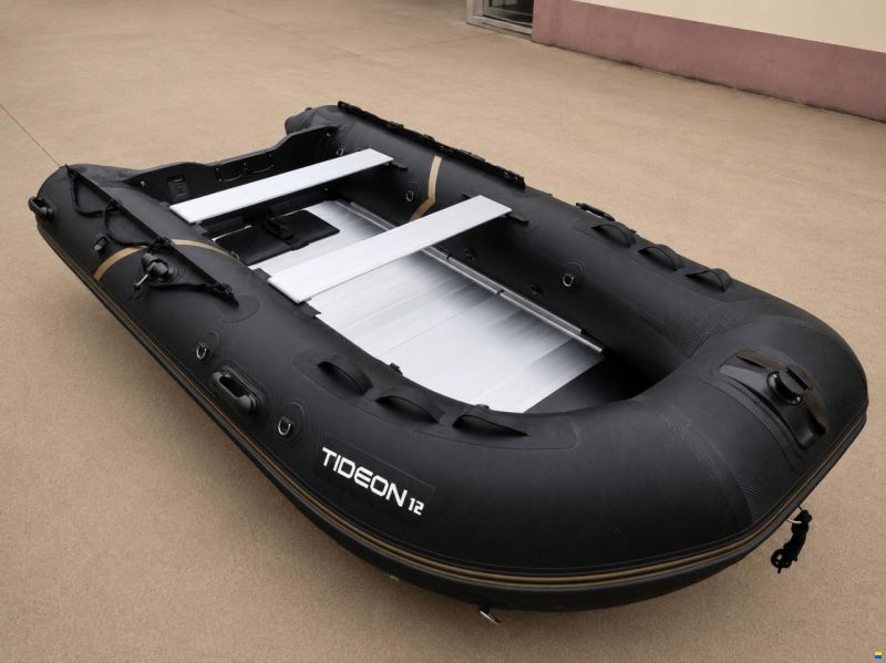 Ponton typu RIB