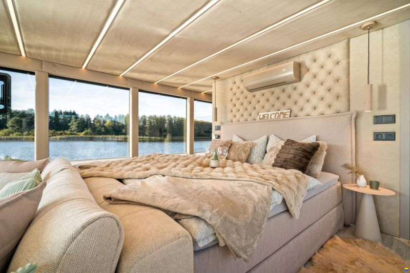 Desidus LAKE SUITE Hausboot | Hausyacht | Solar