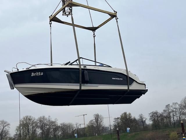 Quicksilver 605 Cruiser