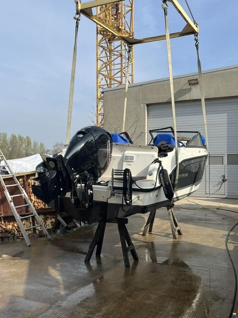 Quicksilver 605 Cruiser