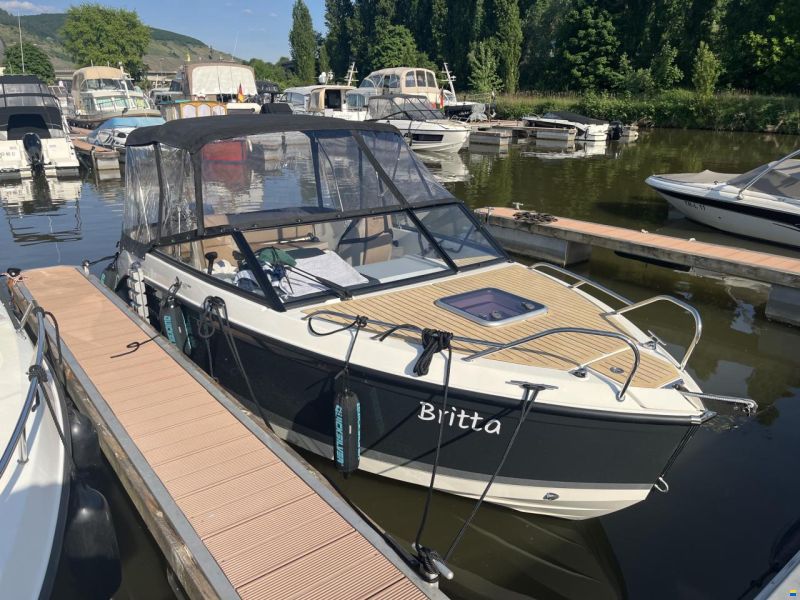Quicksilver 605 Cruiser