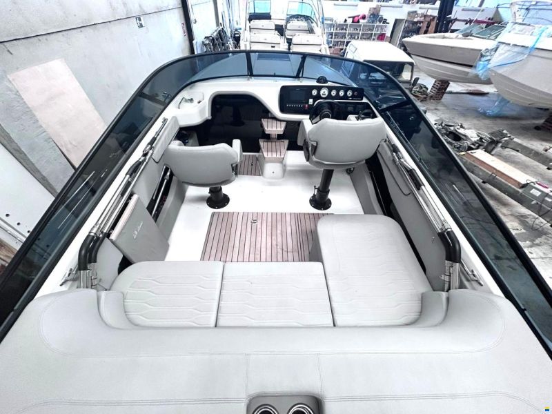 Cranchi E26 Classic