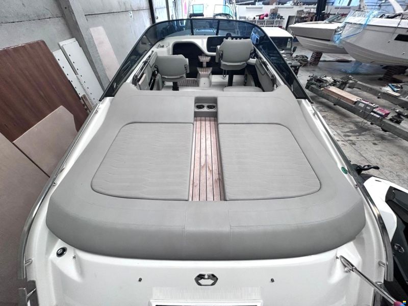 Cranchi E26 Classic