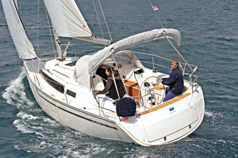 Bavaria Cruiser 33