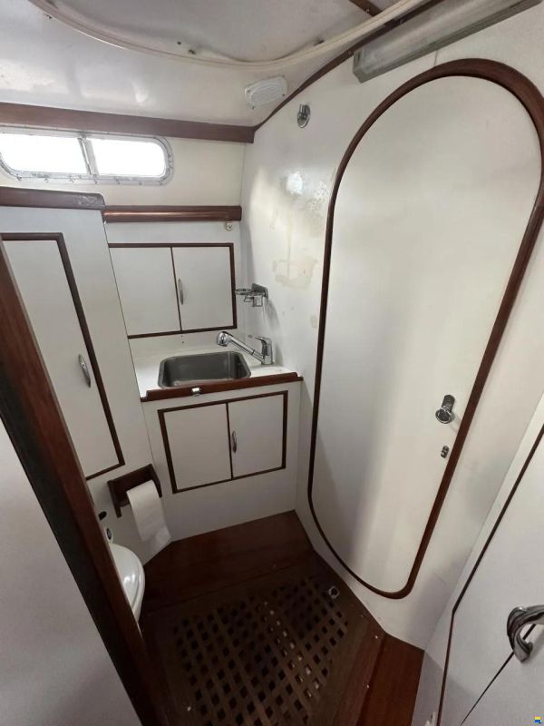Trintella IV / Victory 40