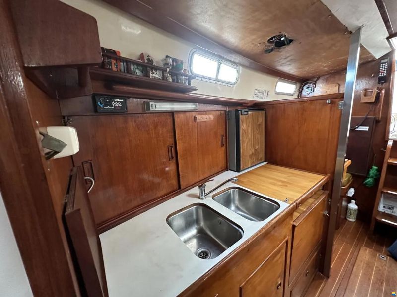 Trintella IV / Victory 40